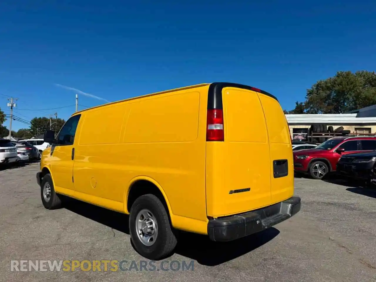 3 Photograph of a damaged car 1GCWGAFP5M1146071 CHEVROLET EXPRESS 2021
