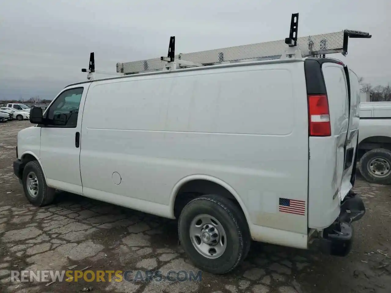 2 Photograph of a damaged car 1GCWGAFP5M1200324 CHEVROLET EXPRESS 2021