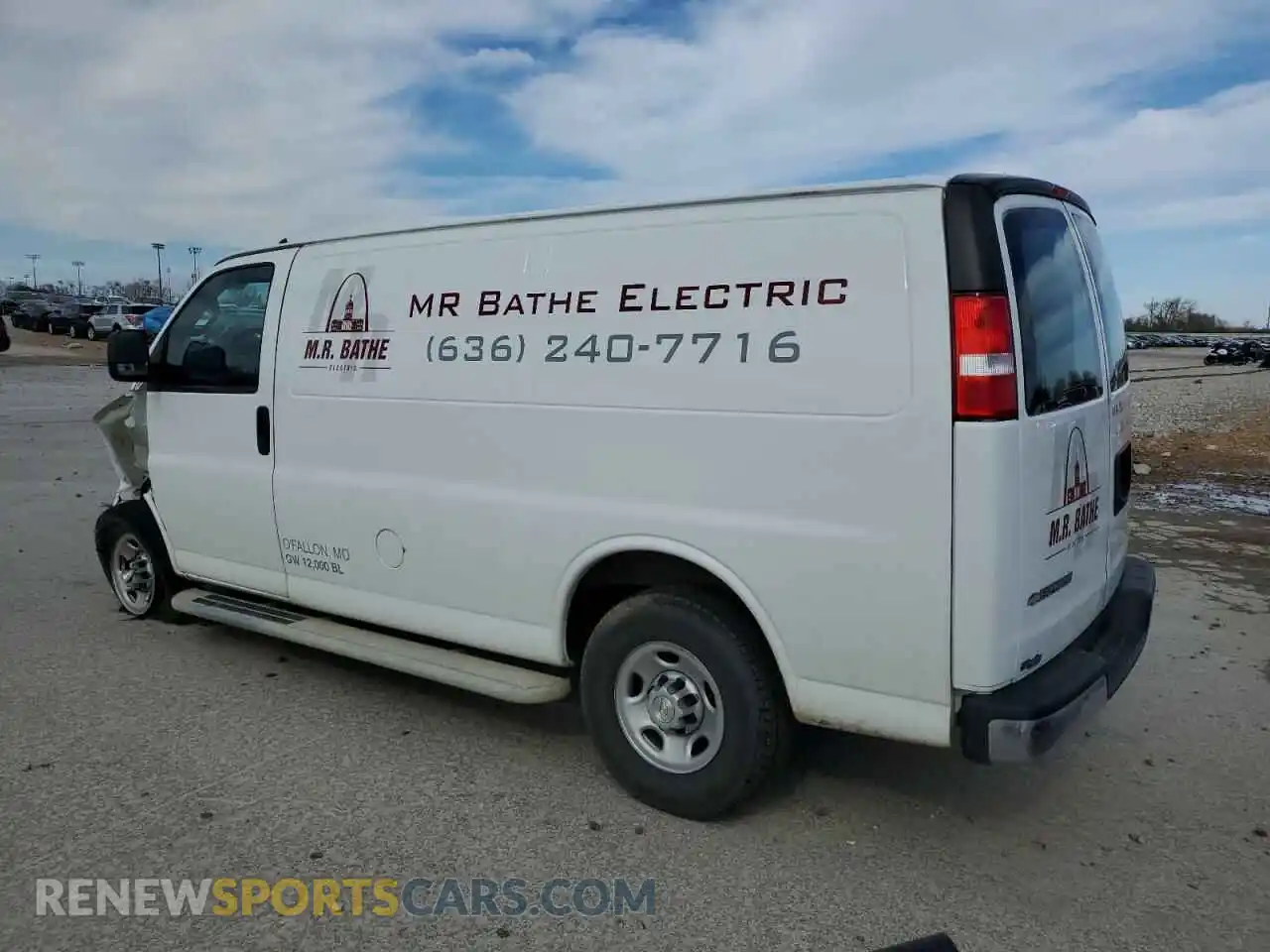 2 Photograph of a damaged car 1GCWGAF76N1269055 CHEVROLET EXPRESS 2022