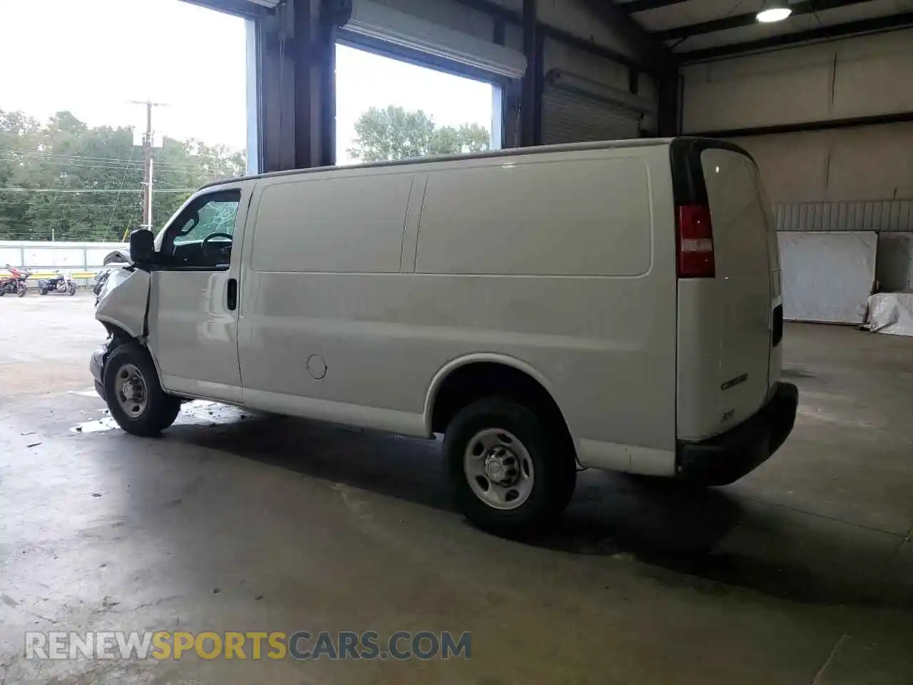 2 Photograph of a damaged car 1GCWGAFP0N1174782 CHEVROLET EXPRESS 2022