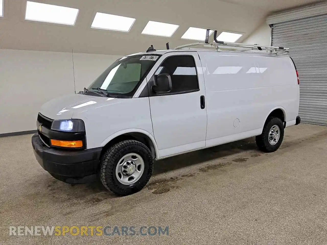 1 Photograph of a damaged car 1GCWGAFP1N1139541 CHEVROLET EXPRESS 2022