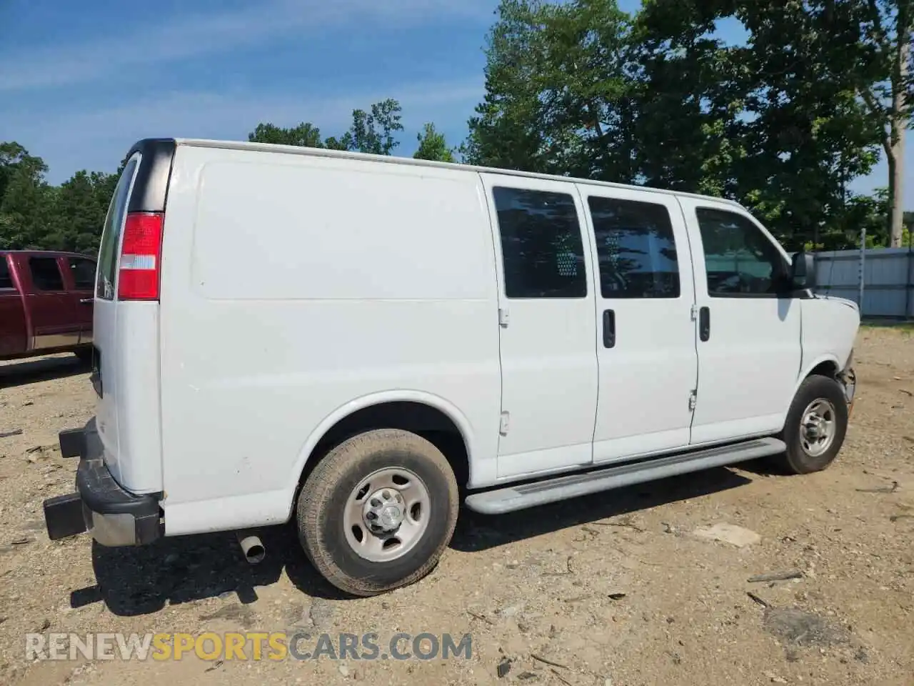 3 Photograph of a damaged car 1GCWGAFP1N1141435 CHEVROLET EXPRESS 2022