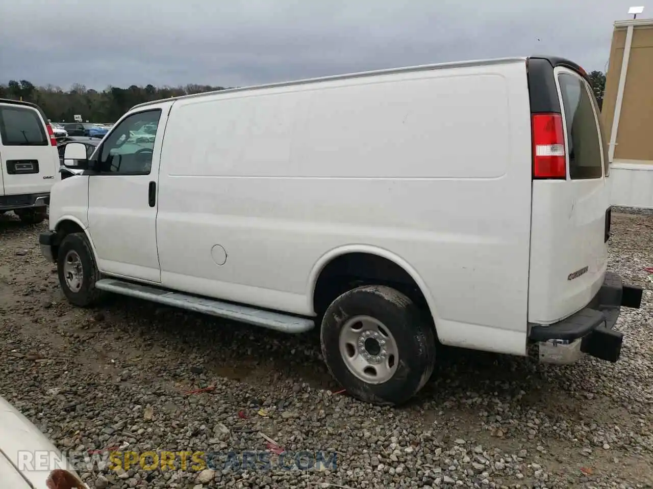 2 Photograph of a damaged car 1GCWGAFP1N1154296 CHEVROLET EXPRESS 2022