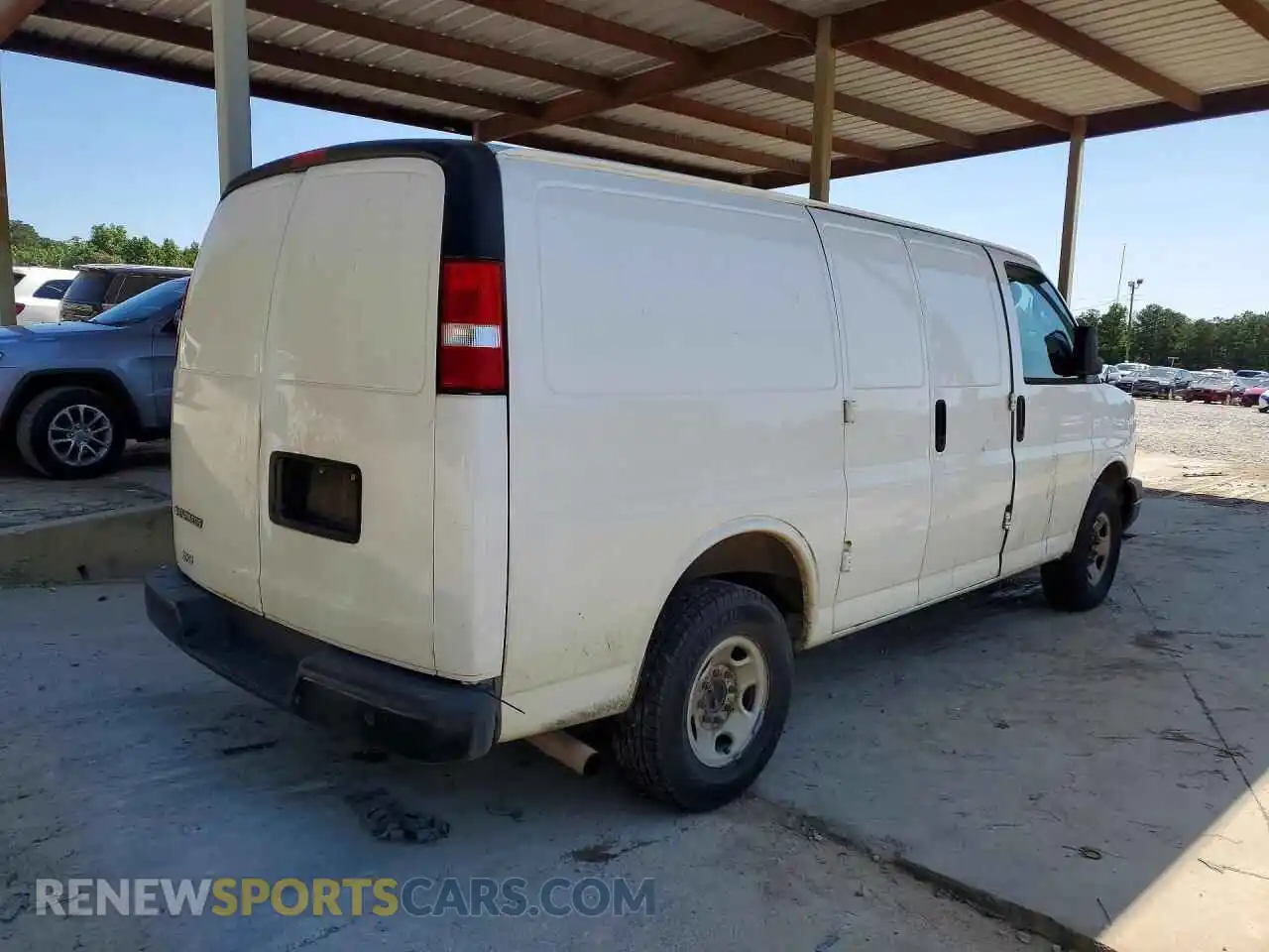 3 Photograph of a damaged car 1GCWGAFP1N1174631 CHEVROLET EXPRESS 2022