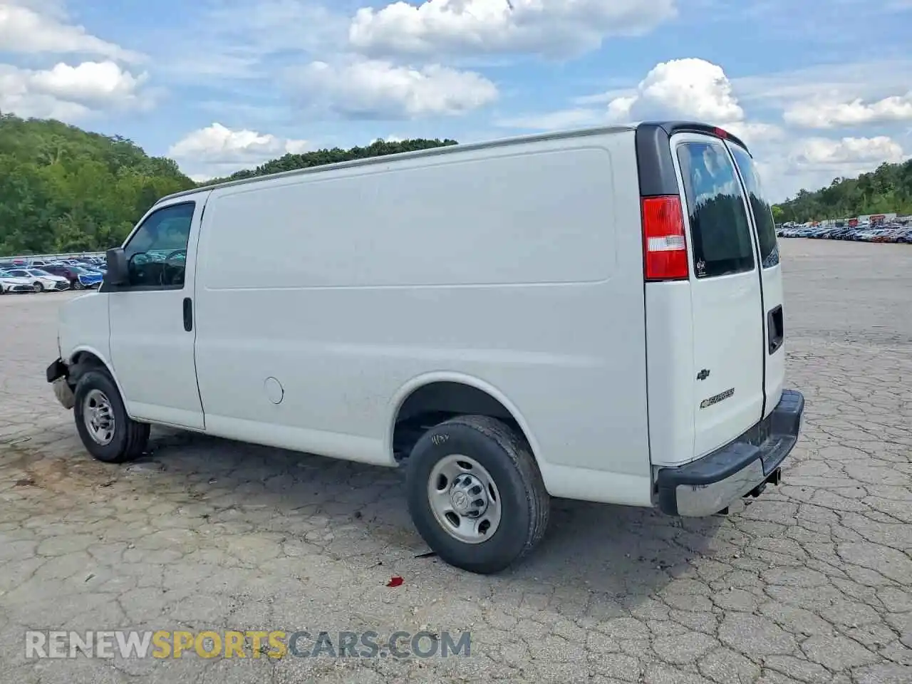 2 Фотография поврежденного автомобиля 1GCWGAFP1N1283493 CHEVROLET EXPRESS 2022