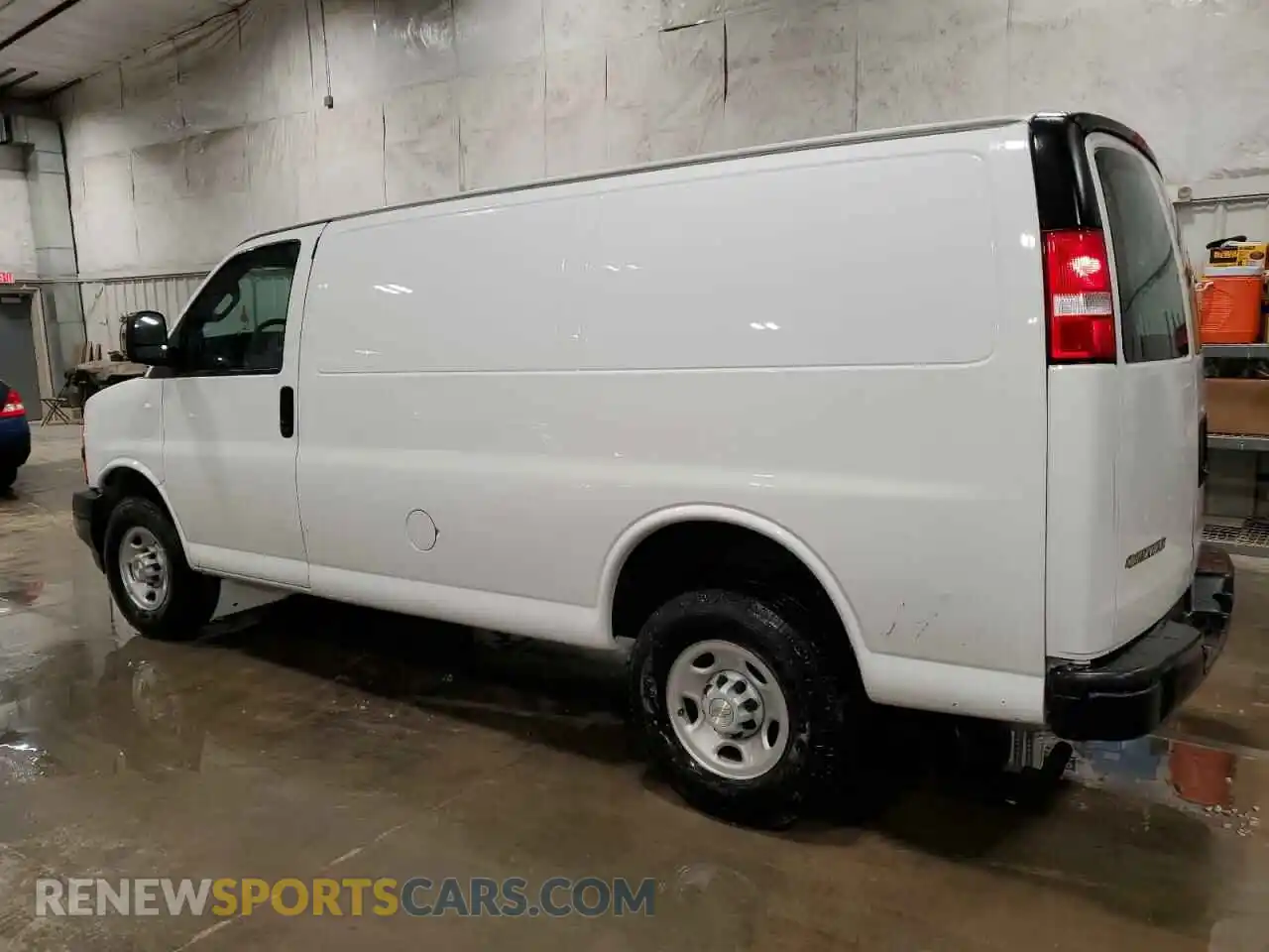 2 Photograph of a damaged car 1GCWGAFP3N1263830 CHEVROLET EXPRESS 2022