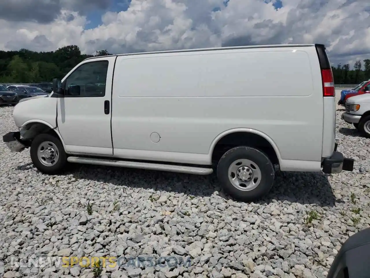 2 Фотография поврежденного автомобиля 1GCWGAFP4N1251380 CHEVROLET EXPRESS 2022
