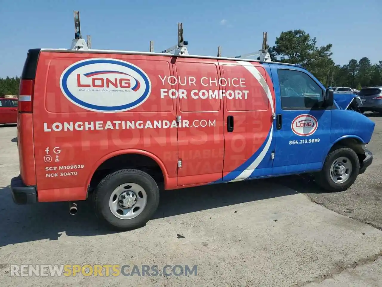 3 Photograph of a damaged car 1GCWGAFPXN1268703 CHEVROLET EXPRESS 2022