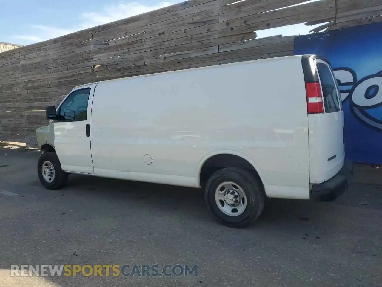 2 Photograph of a damaged car 1GCZGHFP1N1178216 CHEVROLET EXPRESS 2022