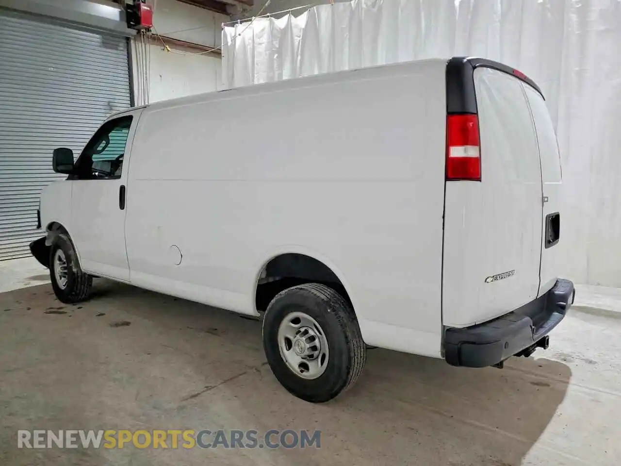 2 Фотография поврежденного автомобиля 1GCWGAFP0P1108199 CHEVROLET EXPRESS 2023