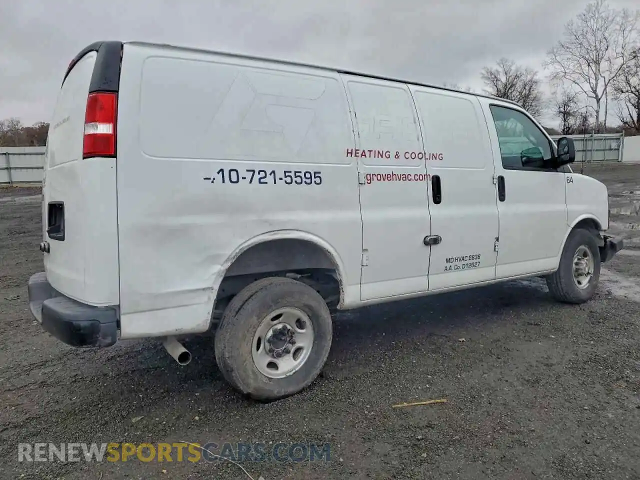3 Photograph of a damaged car 1GCWGAFP3P1157266 CHEVROLET EXPRESS 2023