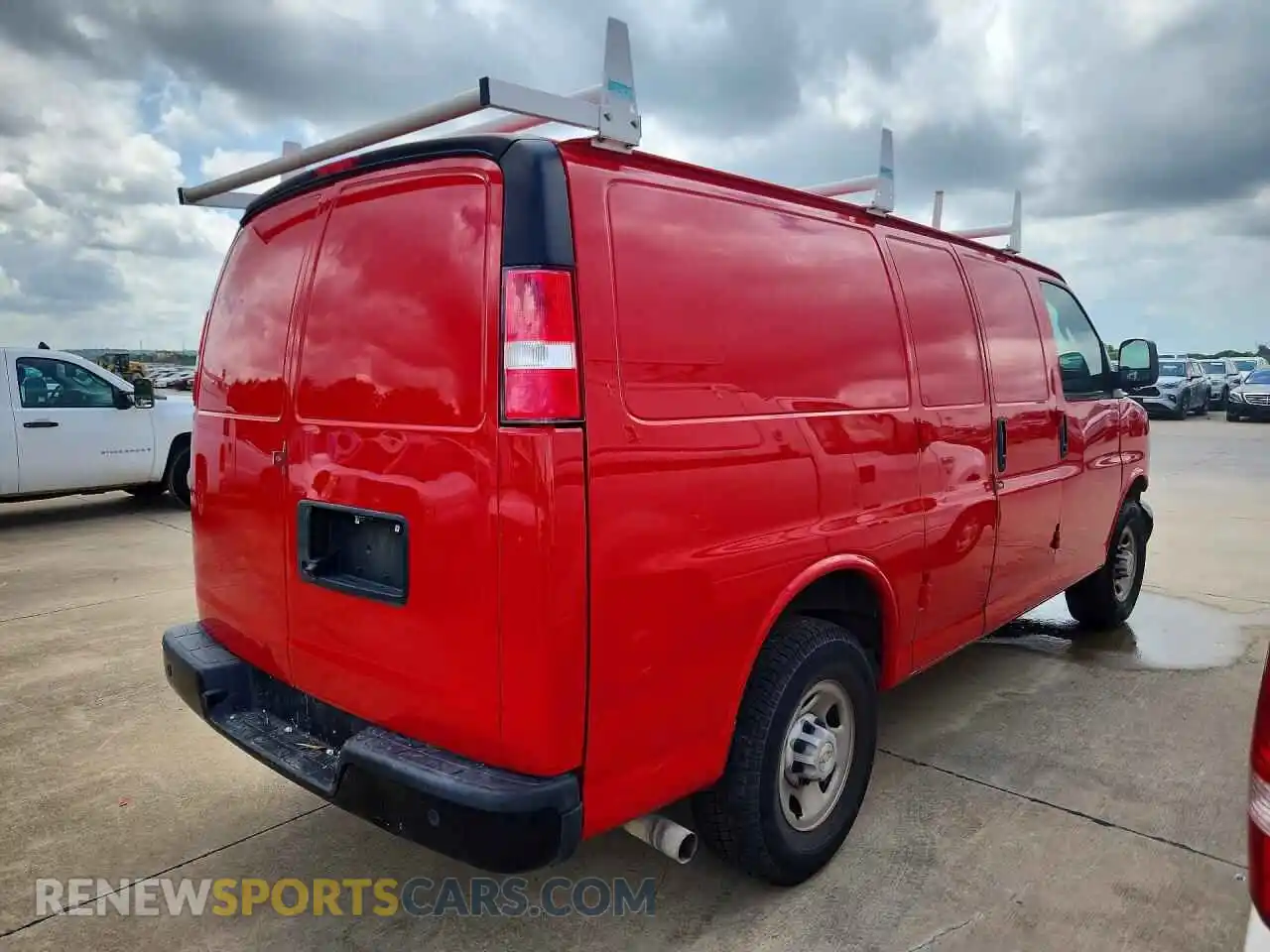 3 fotografías del automóvil dañado 1GCWGAFP3P1169630 CHEVROLET EXPRESS 2023