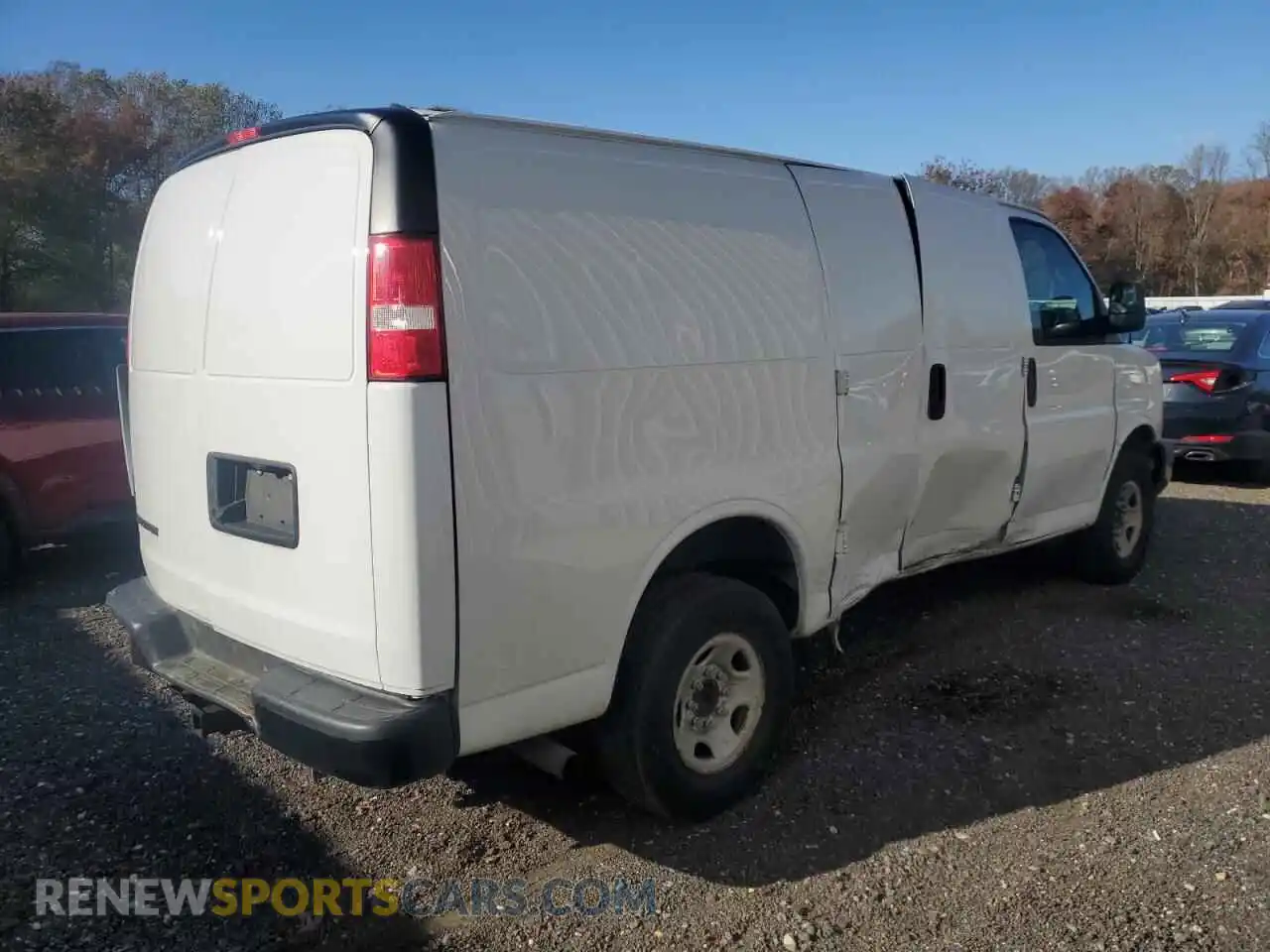 3 Photograph of a damaged car 1GCWGAFP3P1184760 CHEVROLET EXPRESS 2023