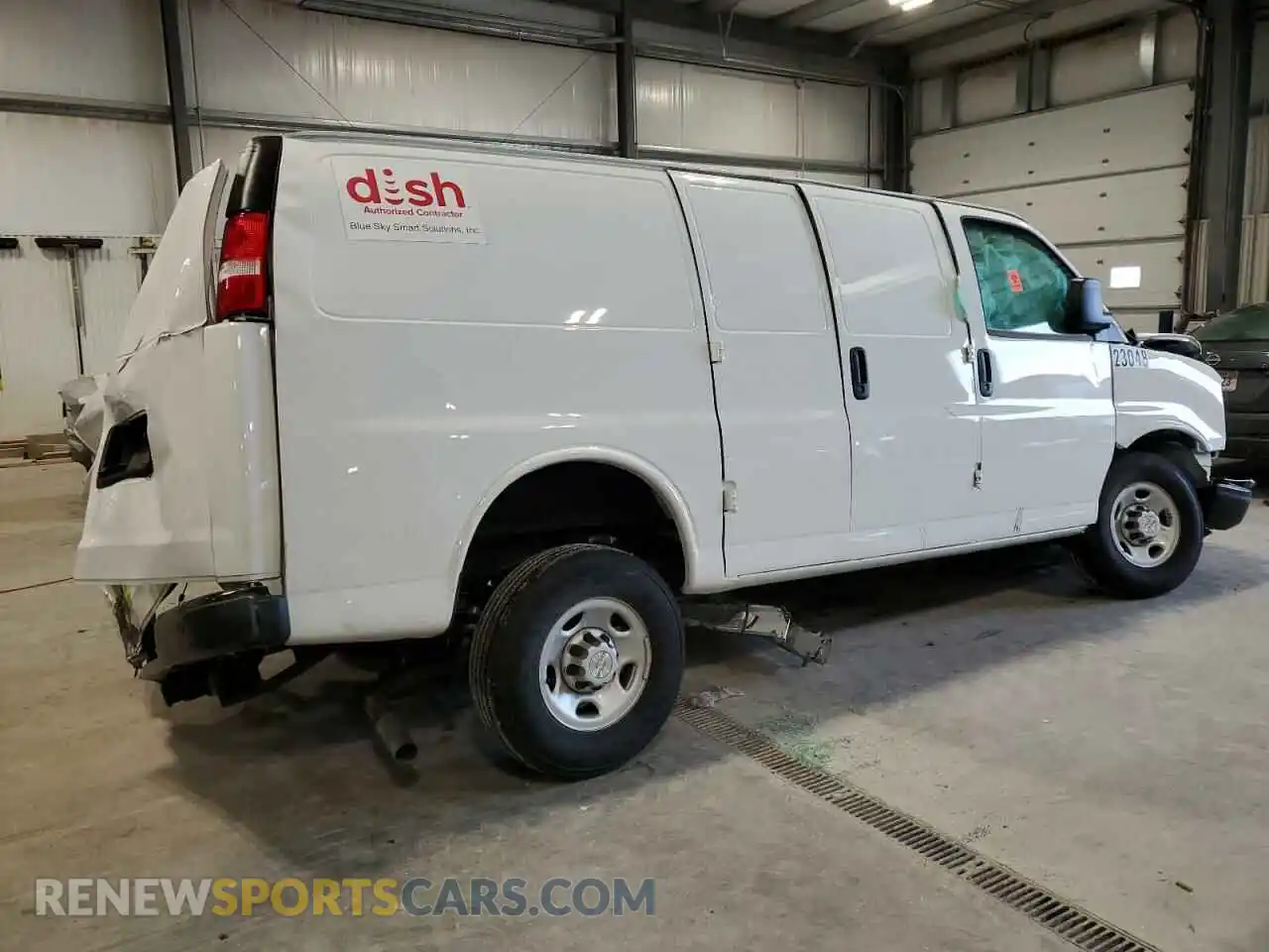 3 Photograph of a damaged car 1GCWGAFP4P1242231 CHEVROLET EXPRESS 2023
