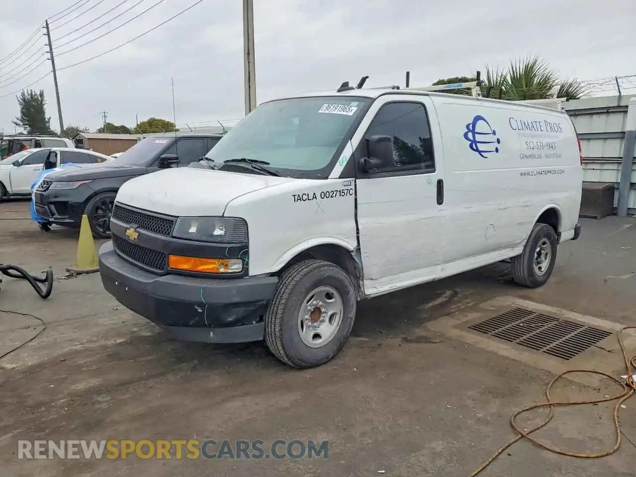 1 fotografías del automóvil dañado 1GCWGAFP5P1222067 CHEVROLET EXPRESS 2023