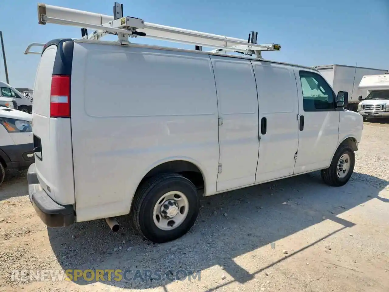 3 Photograph of a damaged car 1GCWGAFP6P1102326 CHEVROLET EXPRESS 2023