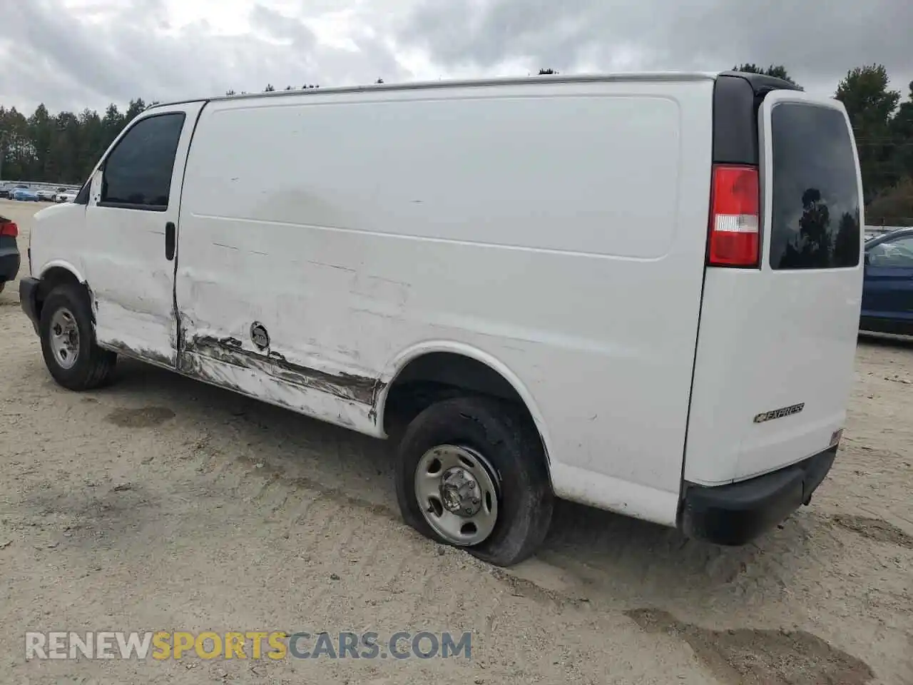 2 Photograph of a damaged car 1GCWGAFP6P1113701 CHEVROLET EXPRESS 2023