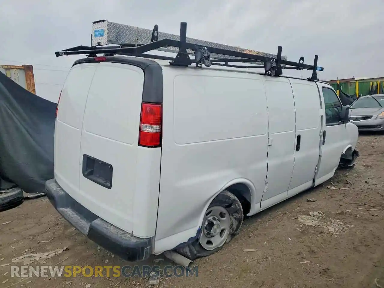 3 Photograph of a damaged car 1GCWGAFP9P1132596 CHEVROLET EXPRESS 2023