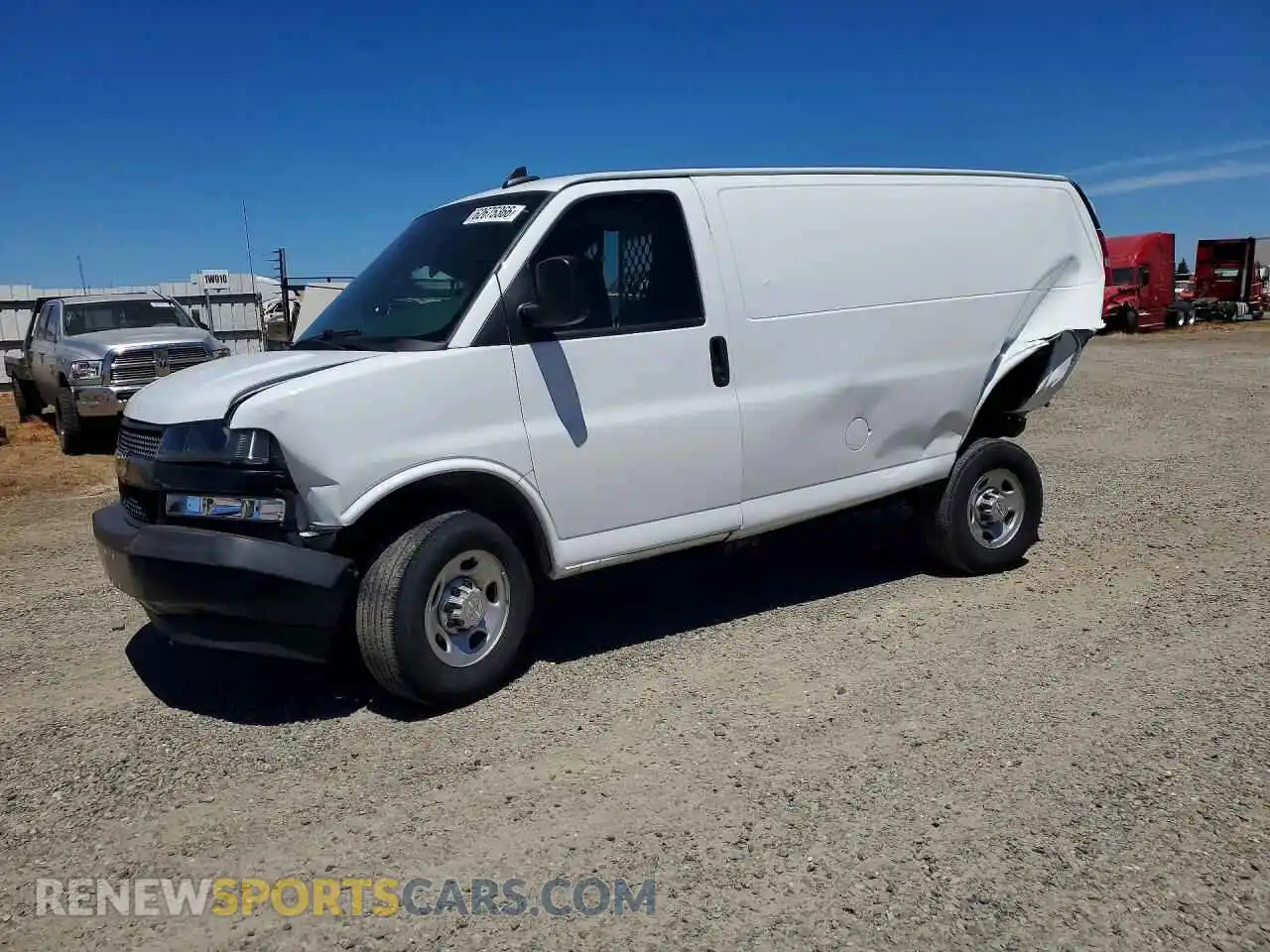 1 Фотография поврежденного автомобиля 1GCWGAFP9P1220628 CHEVROLET EXPRESS 2023