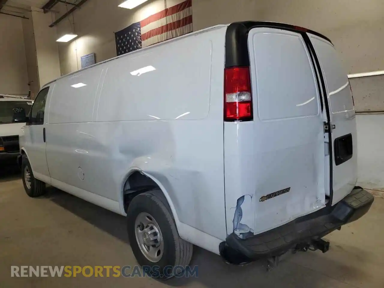 2 Photograph of a damaged car 1GCWGBFP7P1155266 CHEVROLET EXPRESS 2023