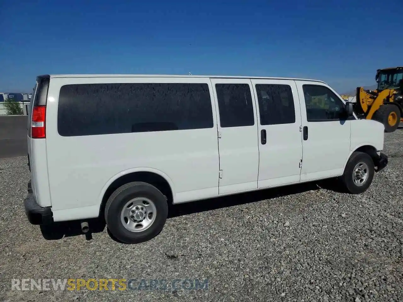 3 Фотография поврежденного автомобиля 1GAZGNF76R1253652 CHEVROLET EXPRESS 2024