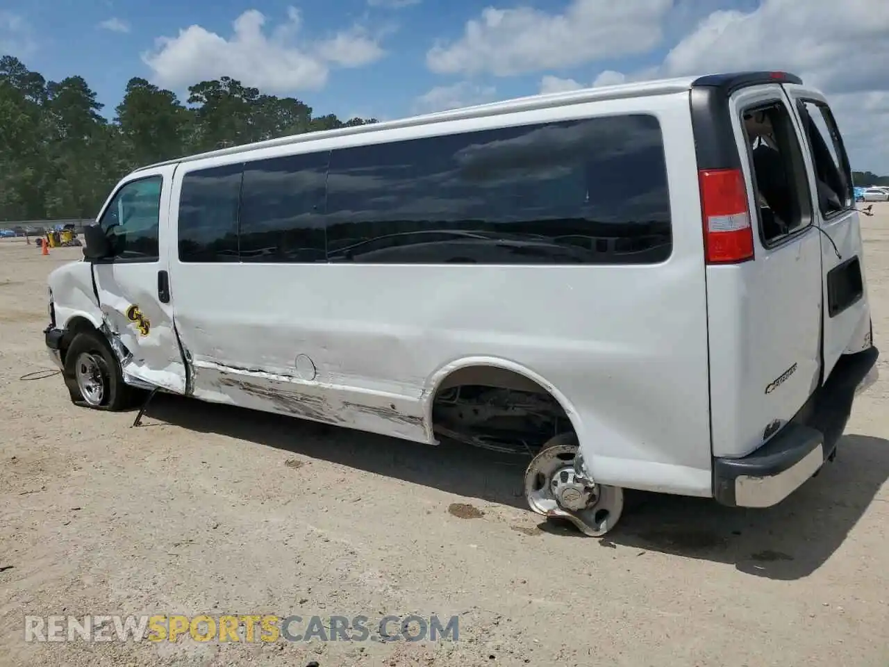 2 Photograph of a damaged car 1GAZGNFP6R1240691 CHEVROLET EXPRESS 2024