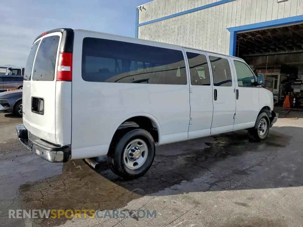 3 Photograph of a damaged car 1GAZGPFP4R1288962 CHEVROLET EXPRESS 2024