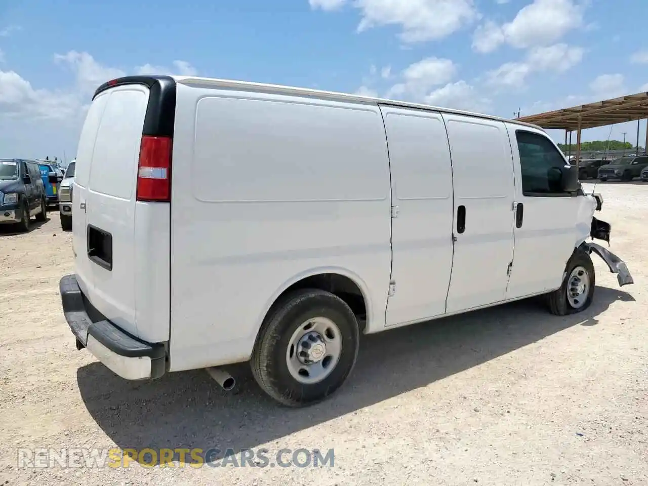 3 Фотография поврежденного автомобиля 1GCWGAF74R1271408 CHEVROLET EXPRESS 2024