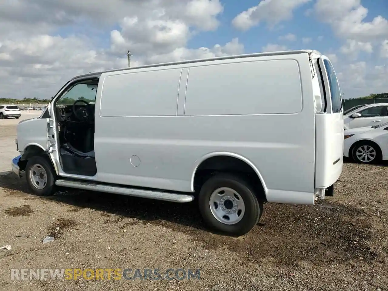 2 Photograph of a damaged car 1GCWGAFP4R1183474 CHEVROLET EXPRESS 2024