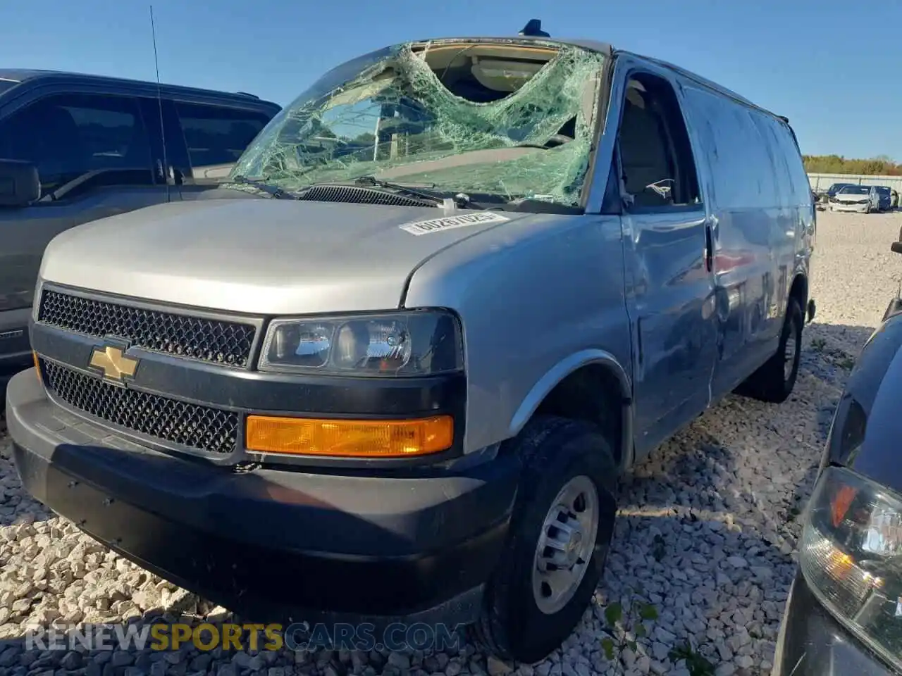 1 Фотография поврежденного автомобиля 1GCWGAFP5R1266332 CHEVROLET EXPRESS 2024