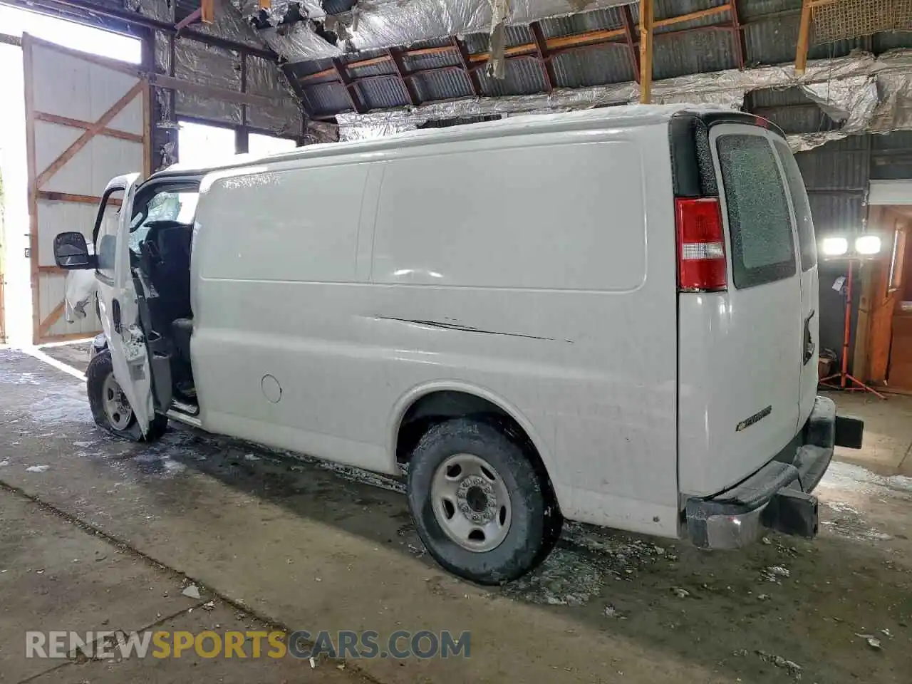 2 Photograph of a damaged car 1GCWGAFP6R1138987 CHEVROLET EXPRESS 2024