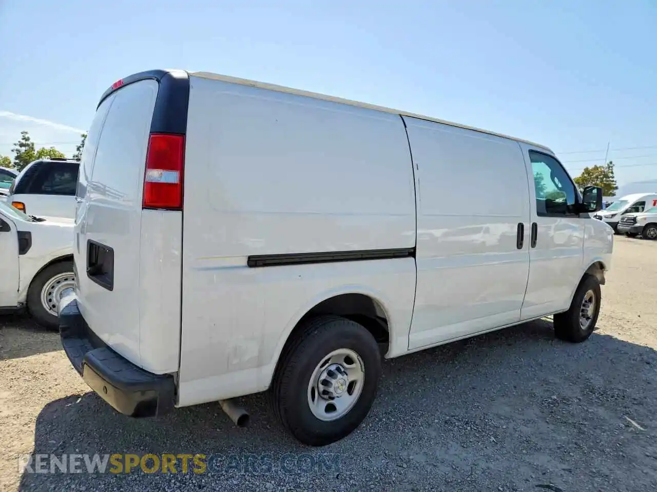 3 Photograph of a damaged car 1GCWGAFP9R1247024 CHEVROLET EXPRESS 2024