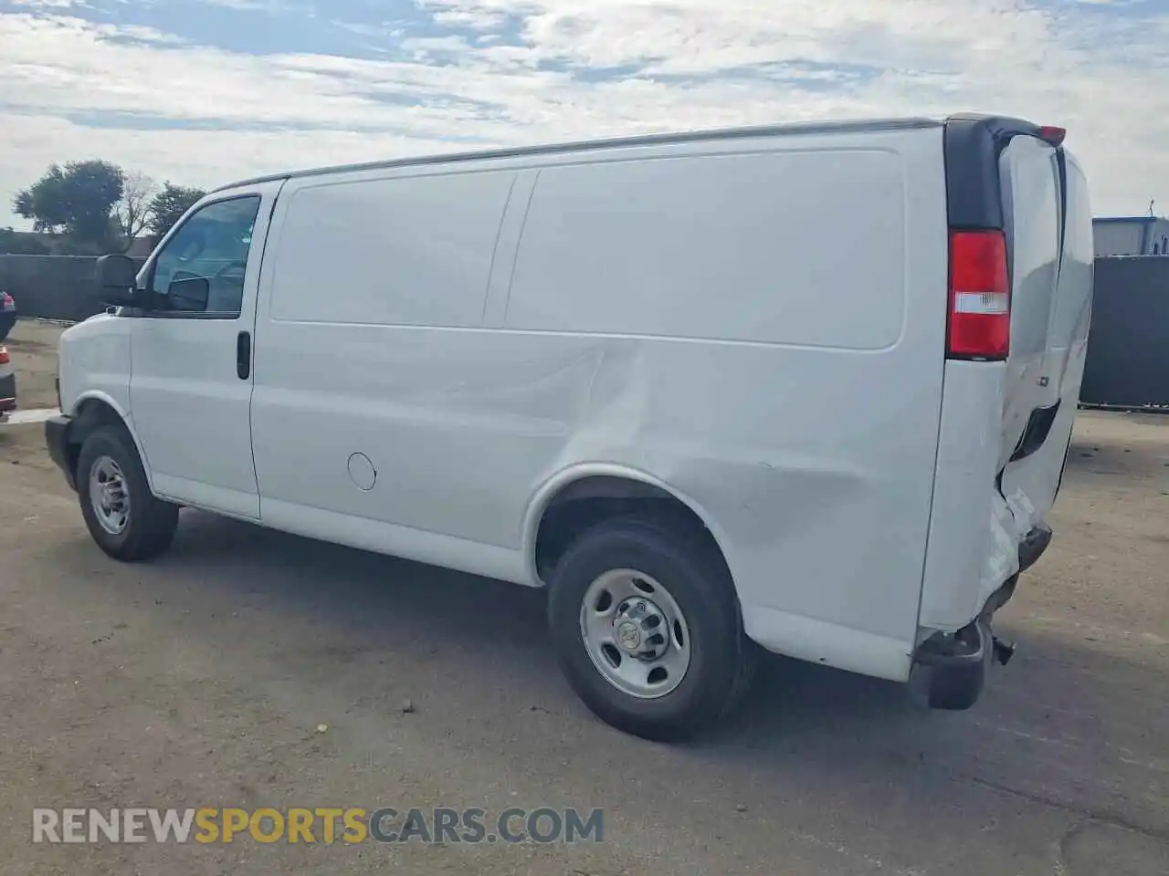 2 Photograph of a damaged car 1GCWGAF74S1146608 CHEVROLET EXPRESS 2025