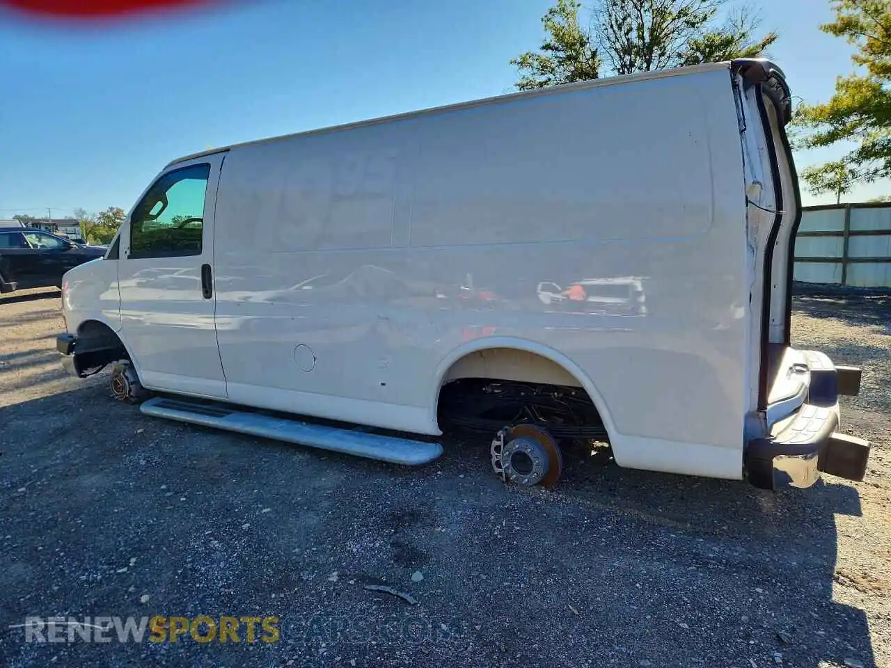 2 Photograph of a damaged car 1GCWGAF74S1272581 CHEVROLET EXPRESS 2025