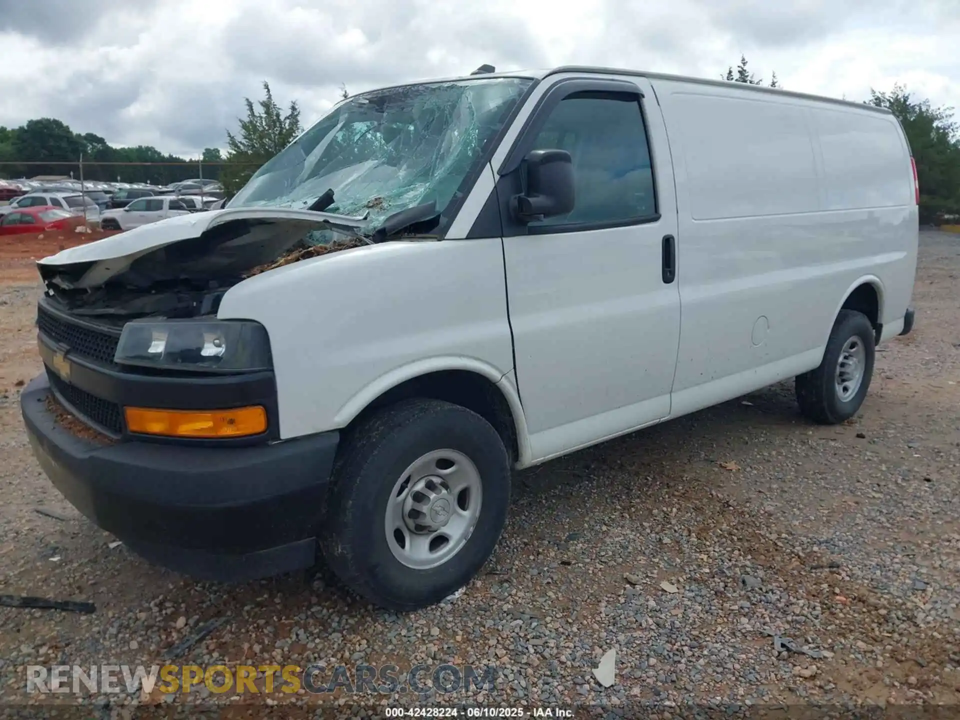 2 Фотография поврежденного автомобиля 1GCWGAFG7K1372805 CHEVROLET EXPRESS 2500 2019