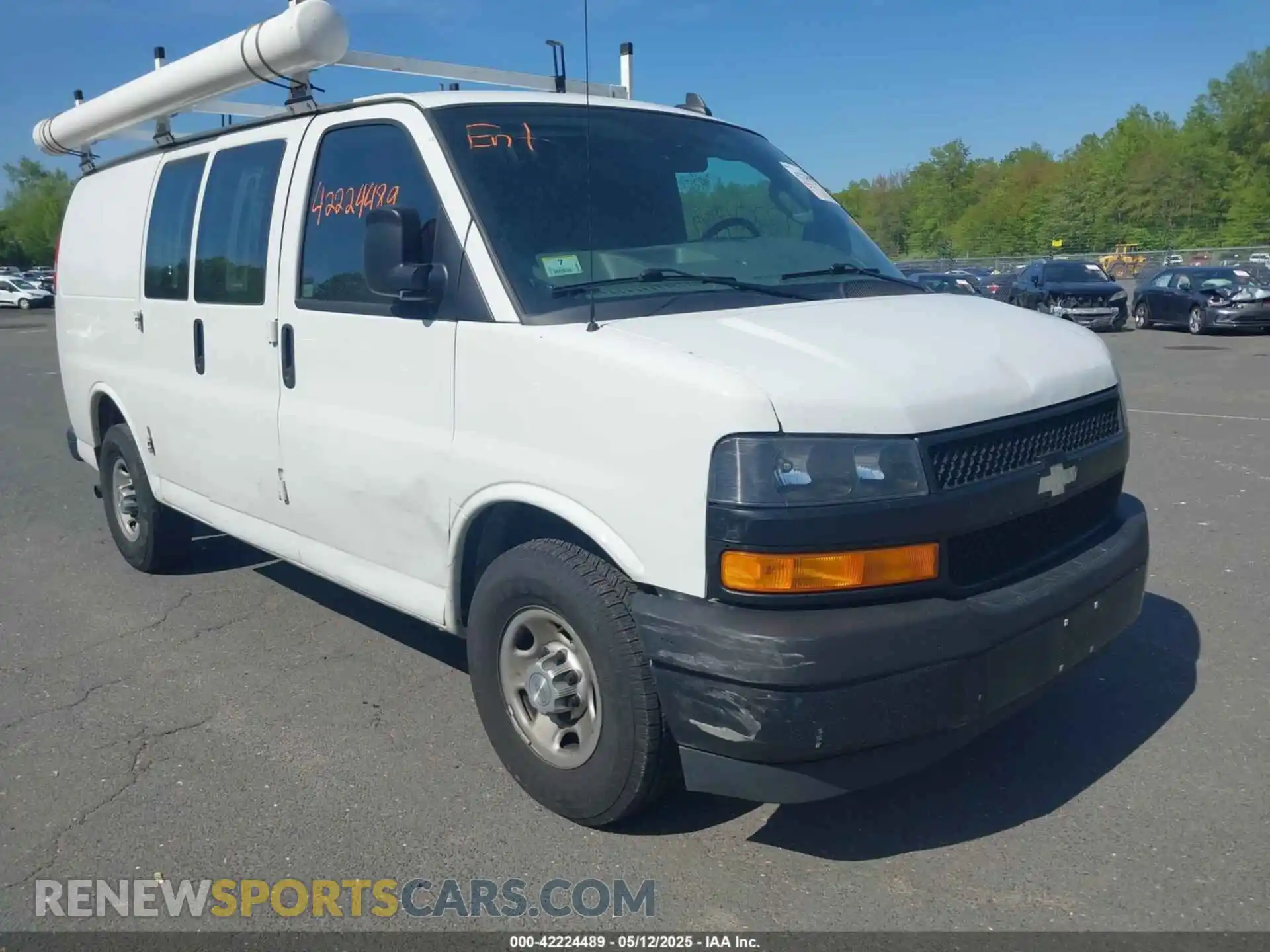 1 Photograph of a damaged car 1GCWGAFP2K1251874 CHEVROLET EXPRESS 2500 2019