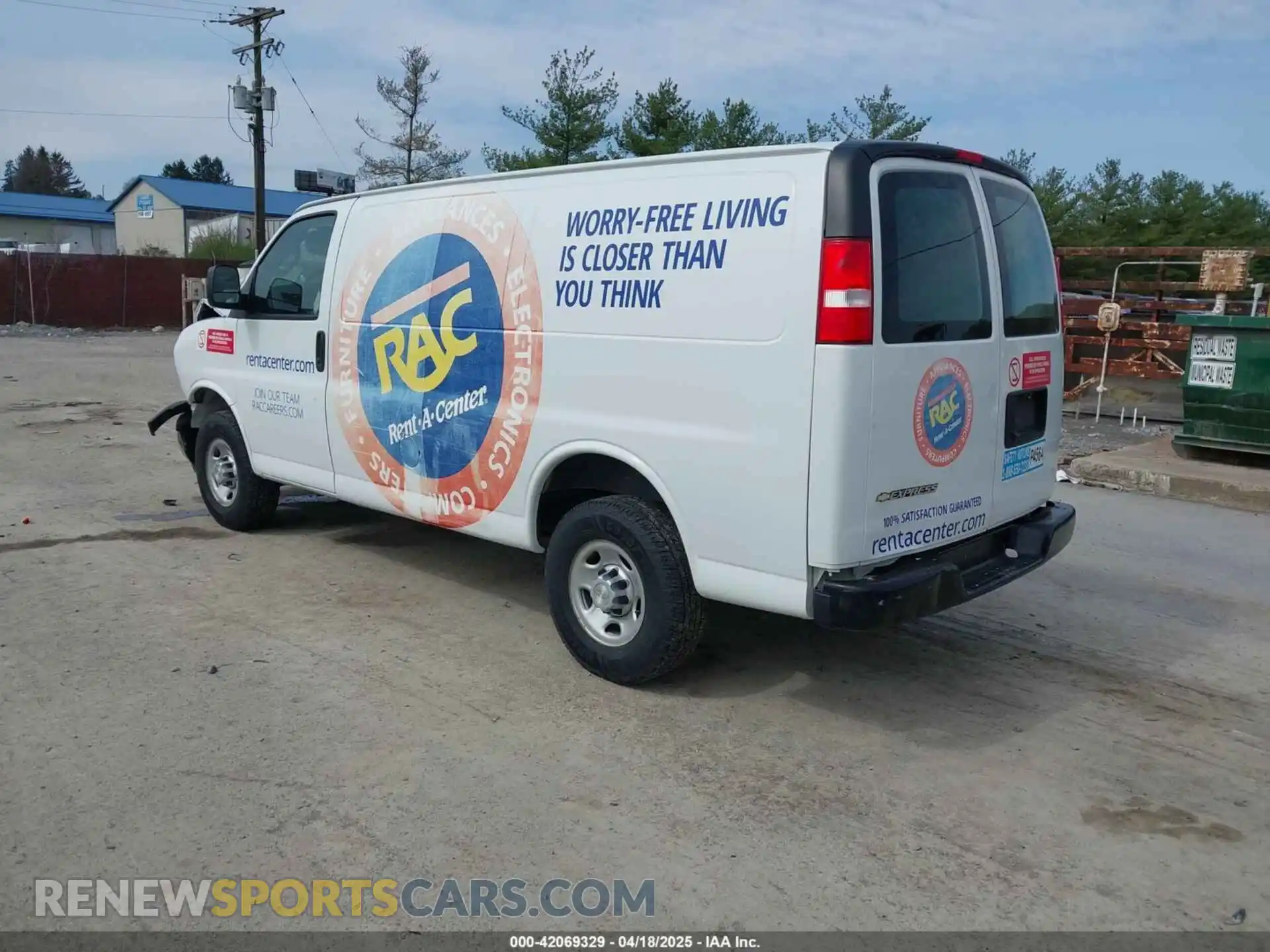 3 Photograph of a damaged car 1GCWGAFP6K1369099 CHEVROLET EXPRESS 2500 2019