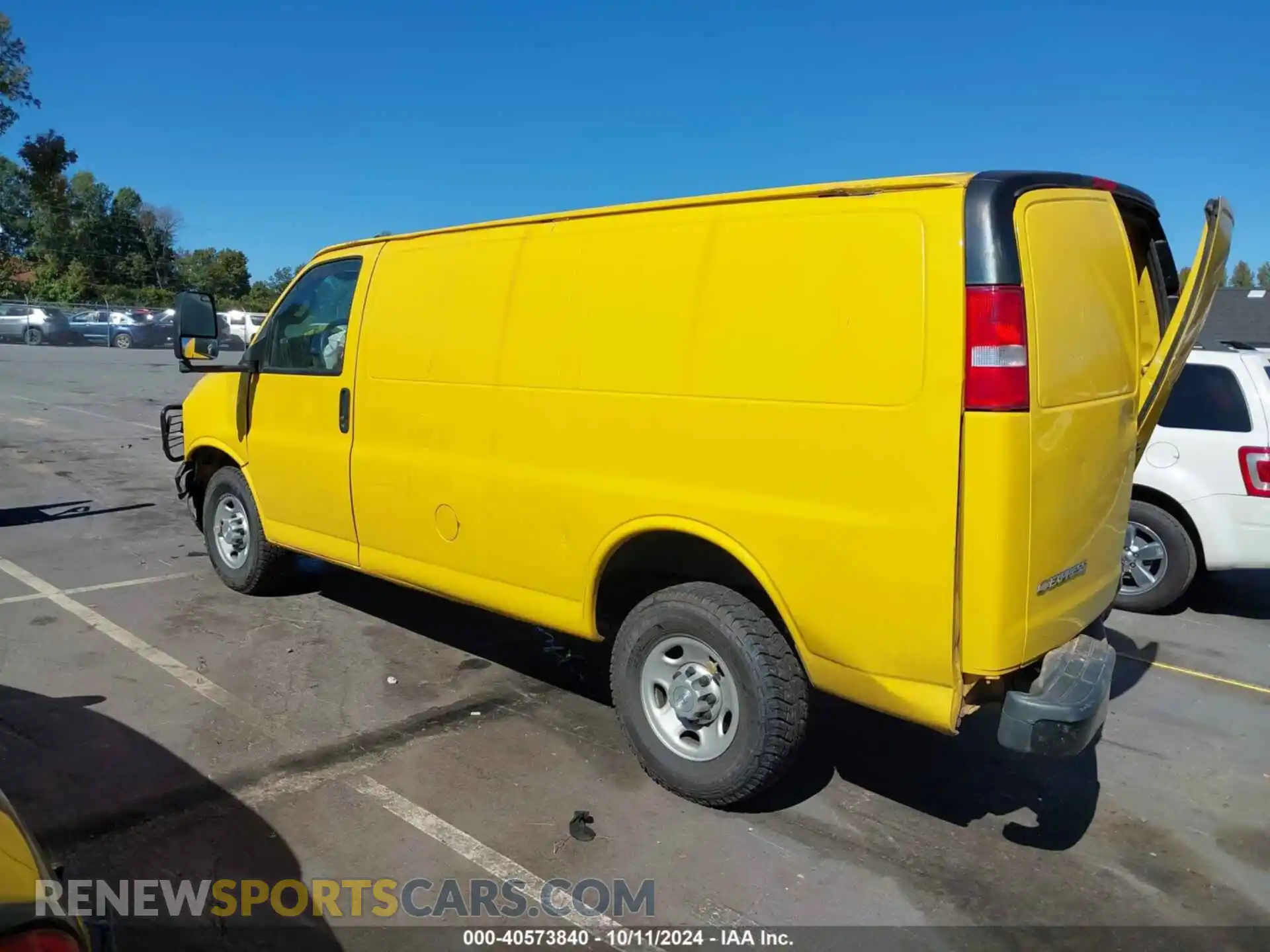 3 Photograph of a damaged car 1GCWGAFP7K1179487 CHEVROLET EXPRESS 2500 2019