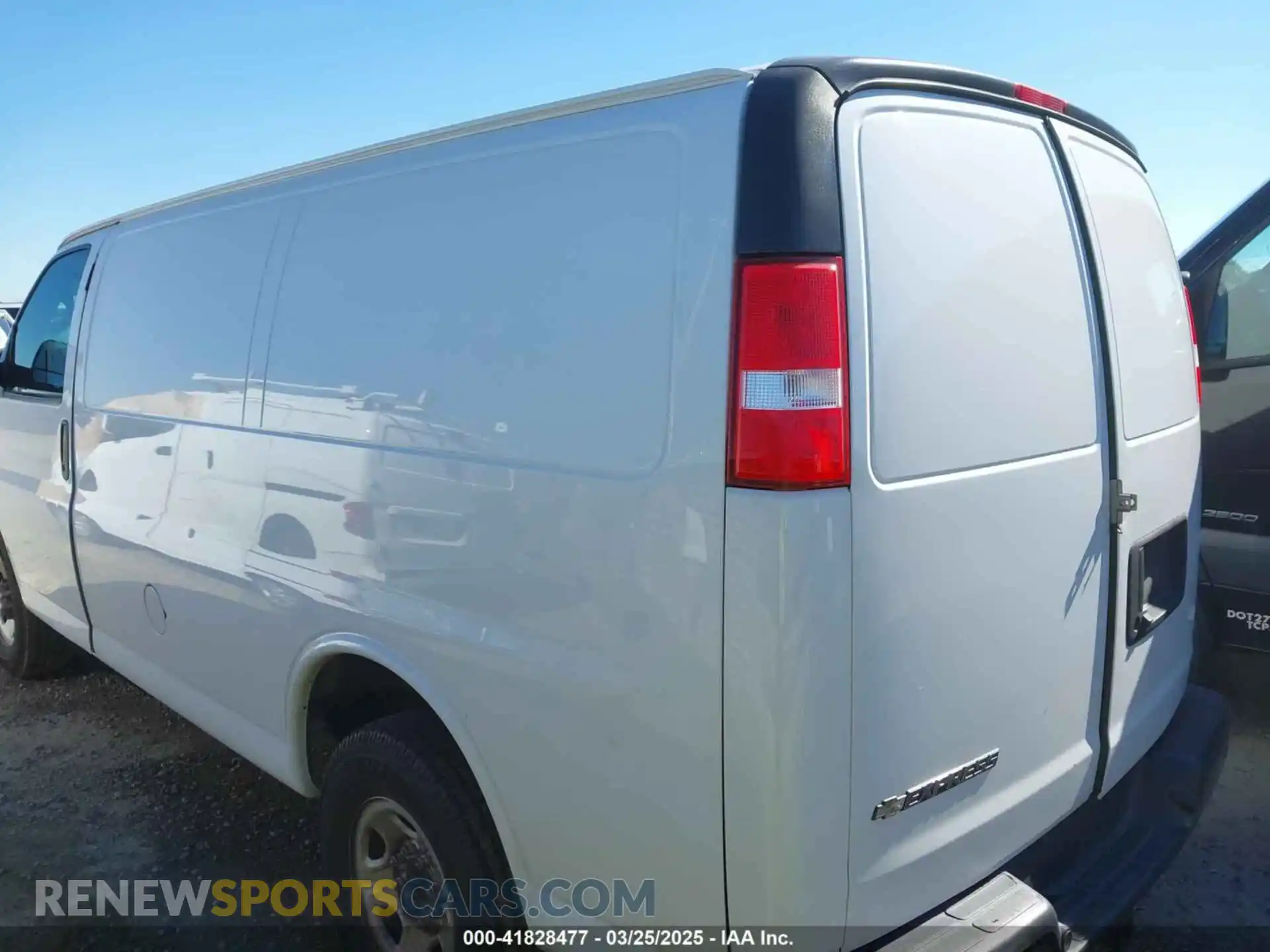 3 Photograph of a damaged car 1GCWGAFPXK1364021 CHEVROLET EXPRESS 2500 2019