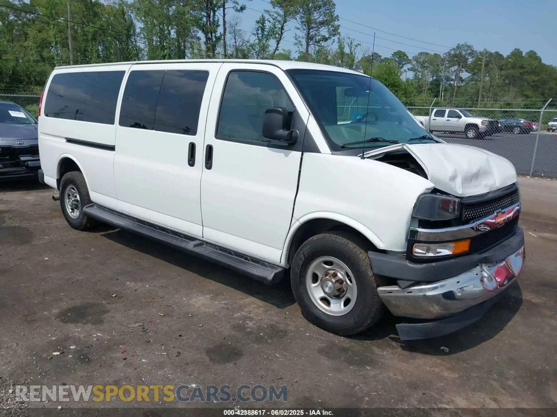1 Photograph of a damaged car 1GAZGPFG0K1240249 CHEVROLET EXPRESS 3500 2019