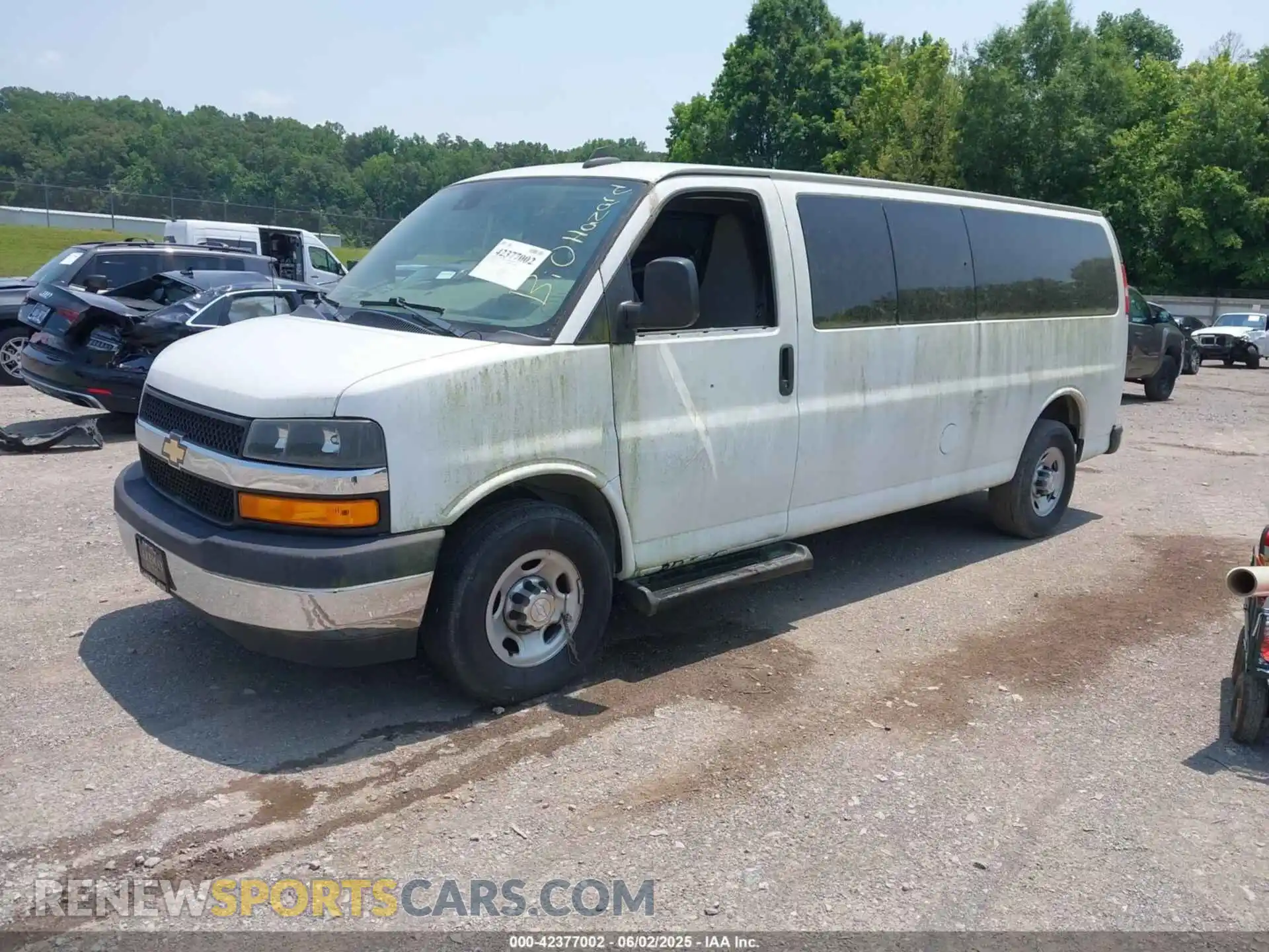2 Фотография поврежденного автомобиля 1GAZGPFG8K1285276 CHEVROLET EXPRESS 3500 2019