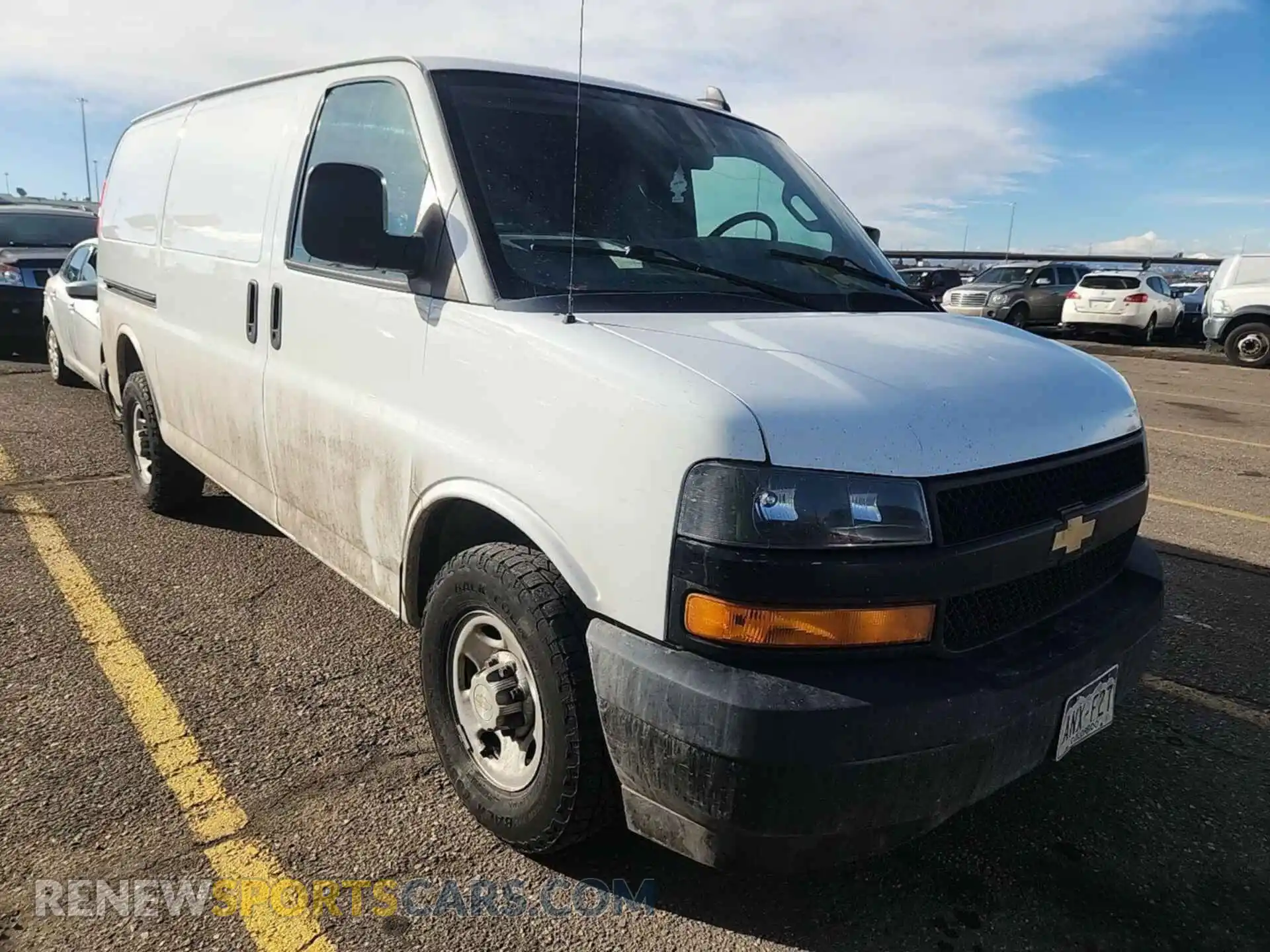3 Photograph of a damaged car 1GCWGAFG3L1252713 CHEVROLET EXPRESS CARGO 2020
