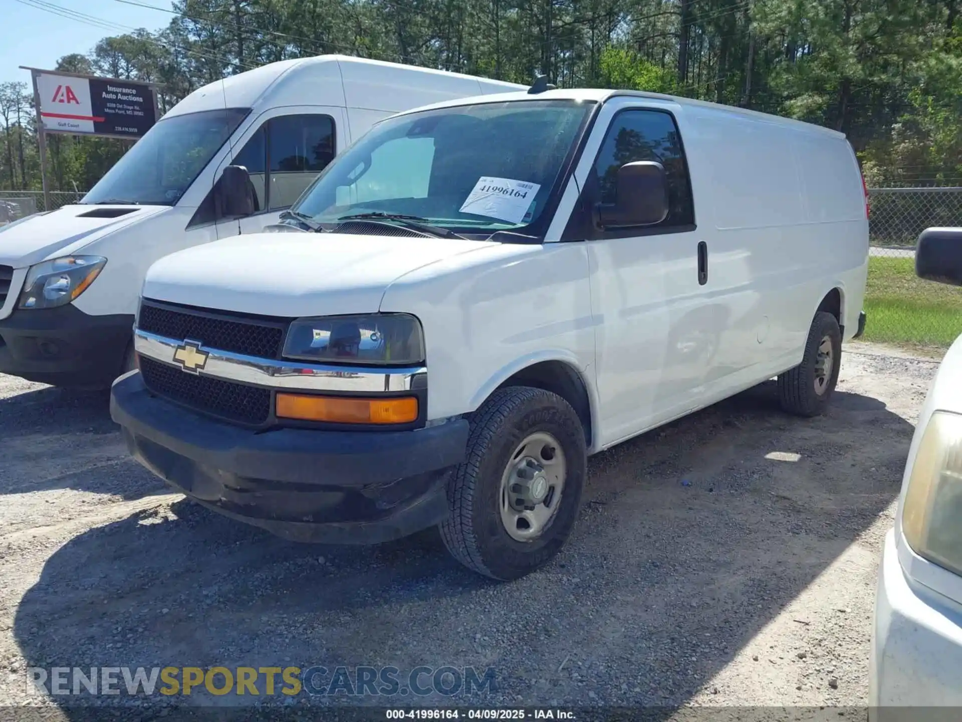 2 Photograph of a damaged car 1GCWGAFG4L1252896 CHEVROLET EXPRESS CARGO 2020