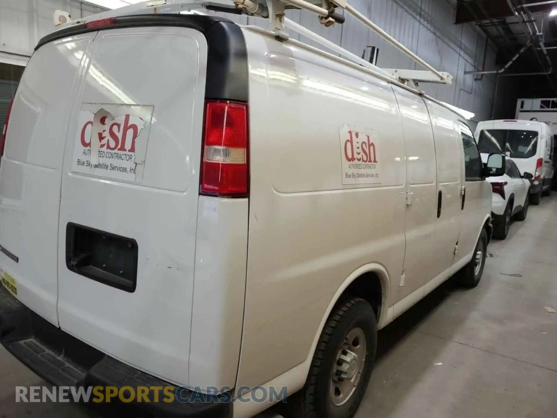 2 Photograph of a damaged car 1GCWGAFG7L1218659 CHEVROLET EXPRESS CARGO 2020