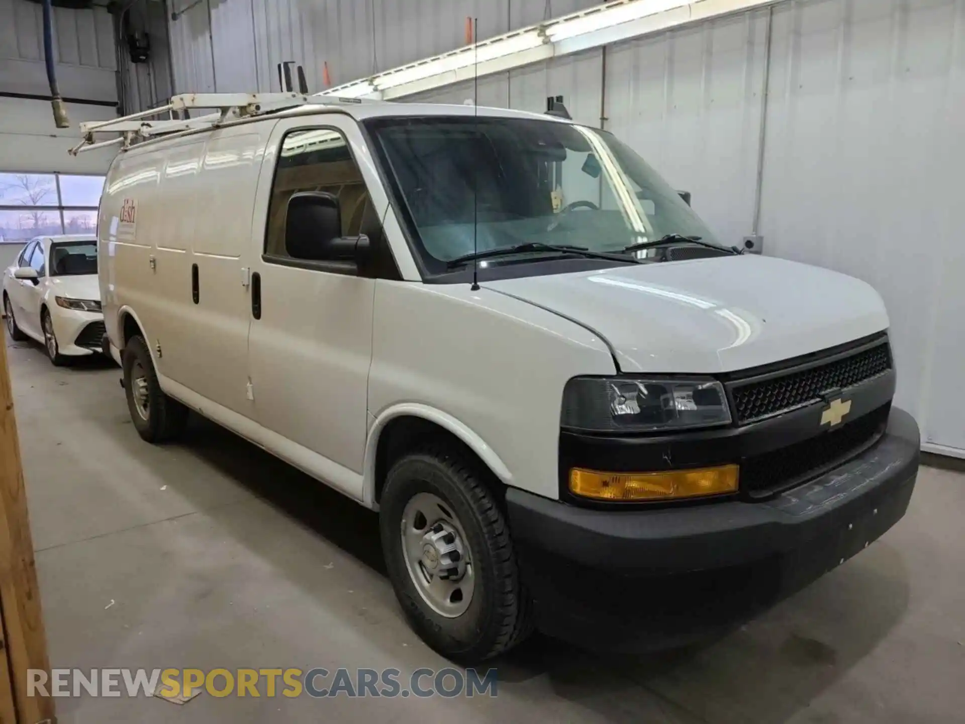3 Photograph of a damaged car 1GCWGAFG7L1218659 CHEVROLET EXPRESS CARGO 2020