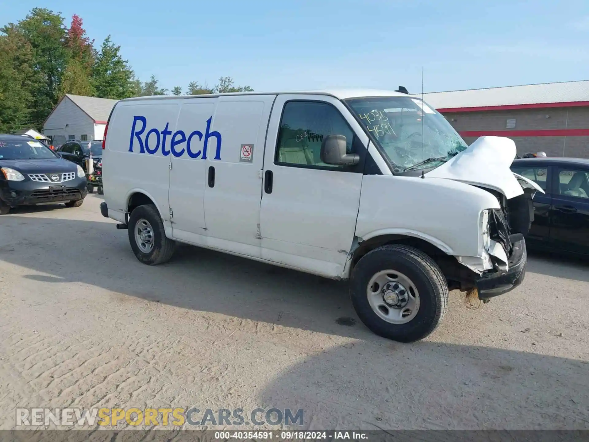 1 Photograph of a damaged car 1GCWGAFG8L1263027 CHEVROLET EXPRESS CARGO 2020