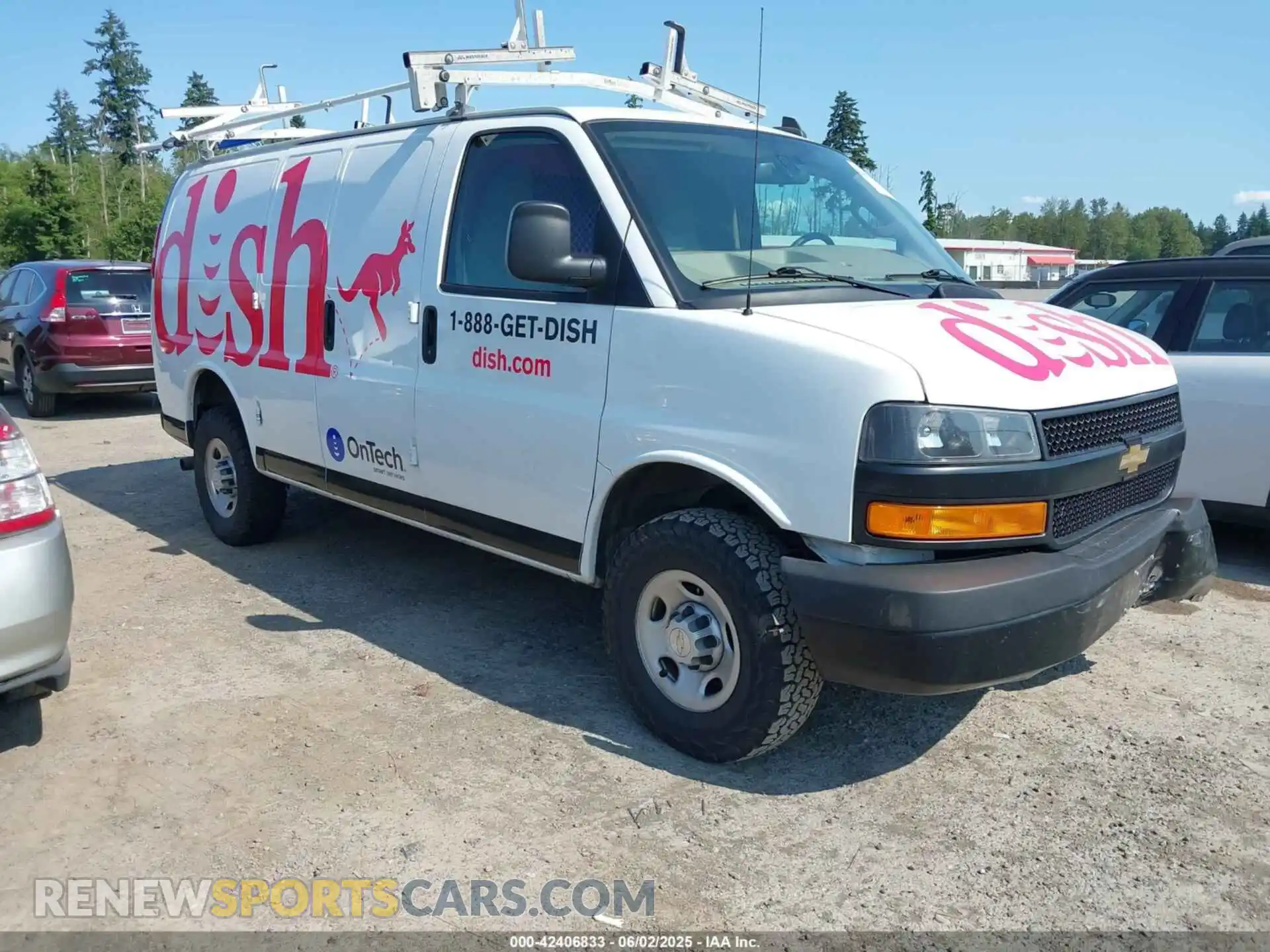 1 Фотография поврежденного автомобиля 1GCWGAFGXL1276698 CHEVROLET EXPRESS CARGO 2020