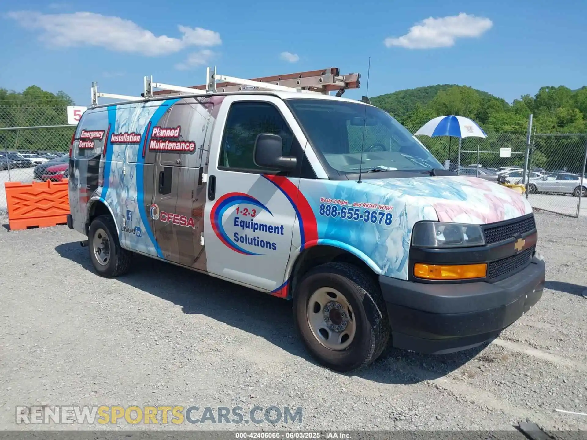 1 Фотография поврежденного автомобиля 1GCZGGFG4L1199102 CHEVROLET EXPRESS CARGO 2020