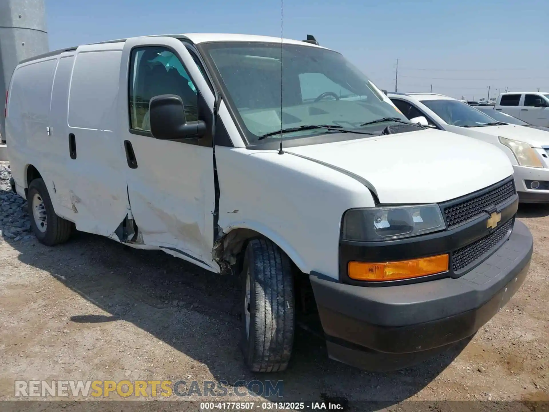 1 Photograph of a damaged car 1GCWGAF70M1237863 CHEVROLET EXPRESS CARGO 2021