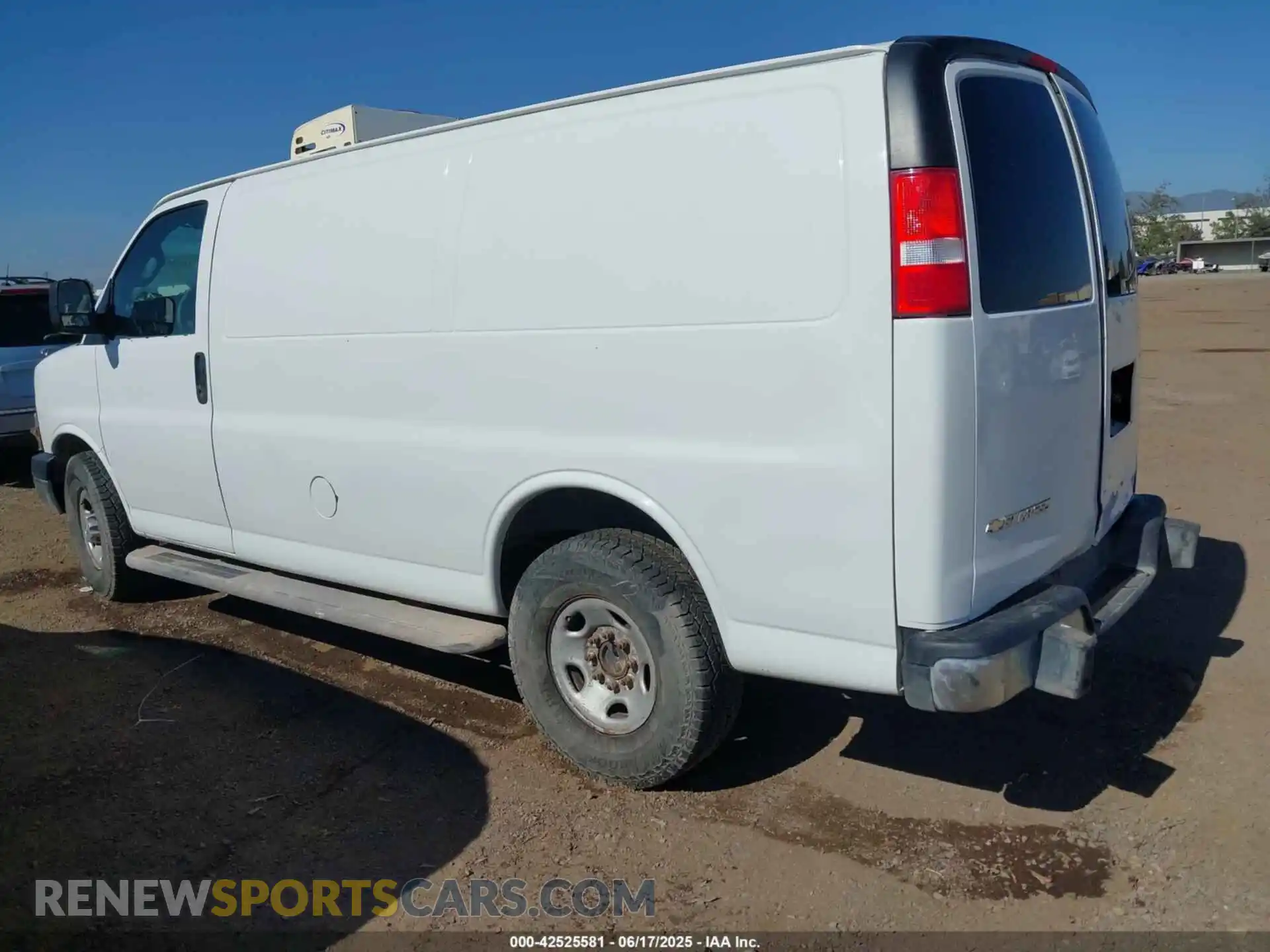 3 Photograph of a damaged car 1GCWGAF71M1242604 CHEVROLET EXPRESS CARGO 2021